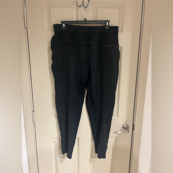Lululemon Cross Cut Joggers - Picture 3 of 3